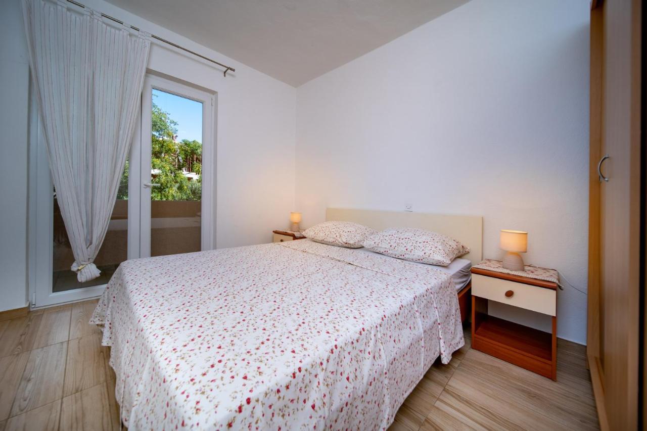 Apartmani Milena Barbat na Rabu Exterior foto