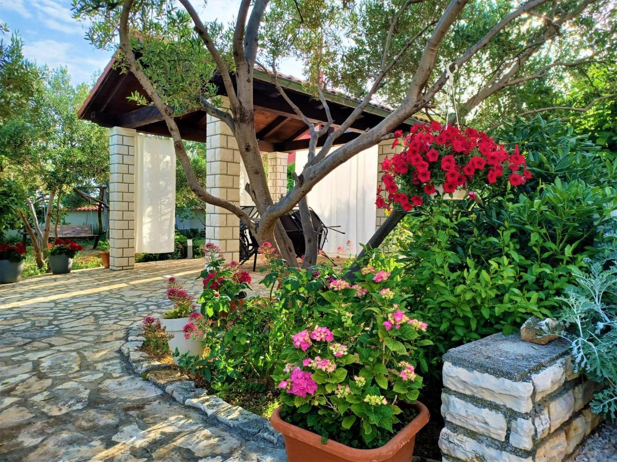 Apartmani Milena Barbat na Rabu Exterior foto