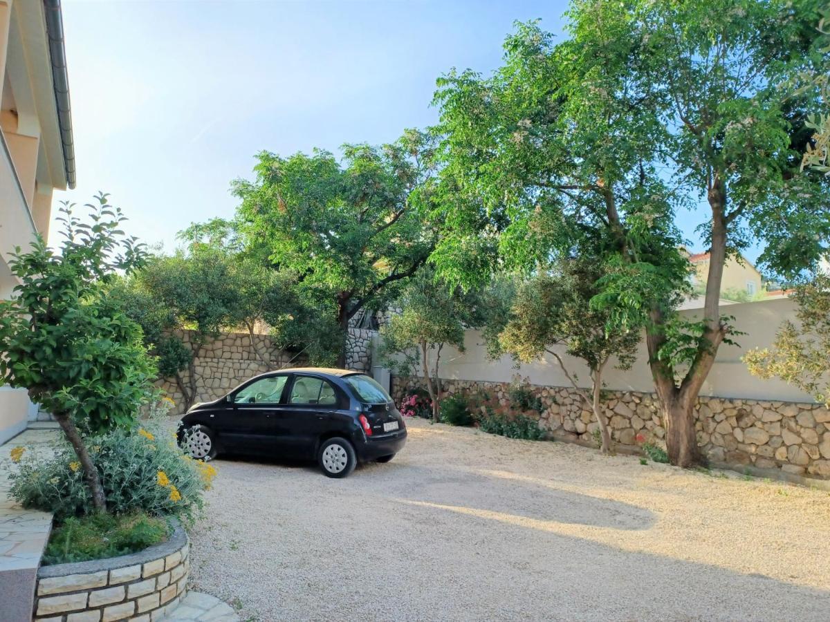 Apartmani Milena Barbat na Rabu Exterior foto