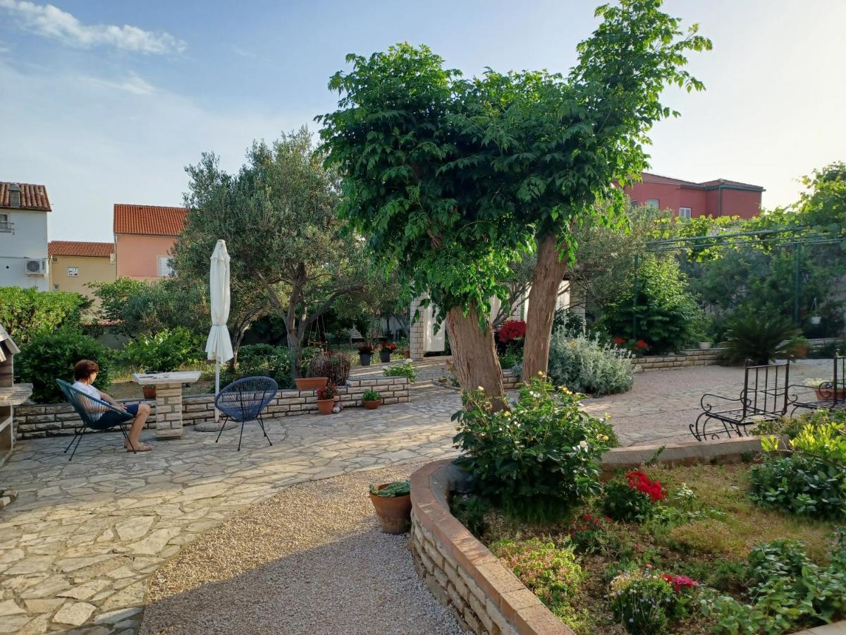 Apartmani Milena Barbat na Rabu Exterior foto